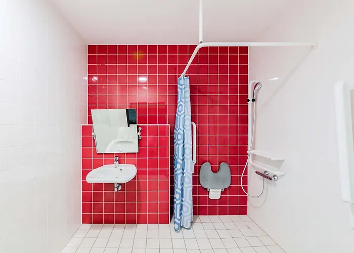 Duesseldorf-airport Hotel 3*