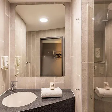 Duesseldorf-airport Hotel