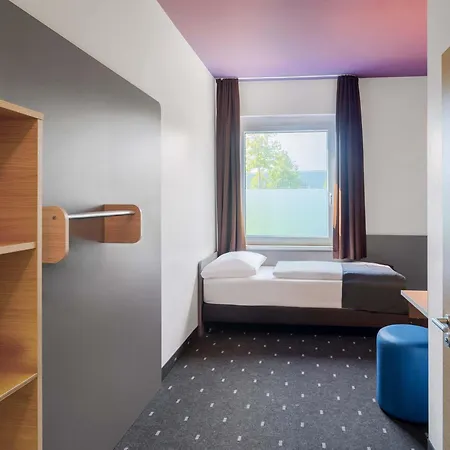 Duesseldorf-airport 3*