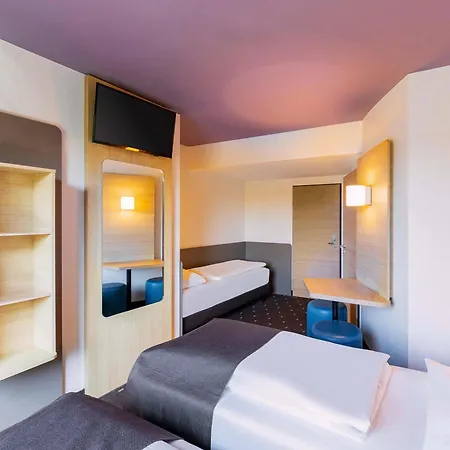Отель Duesseldorf-airport 3*