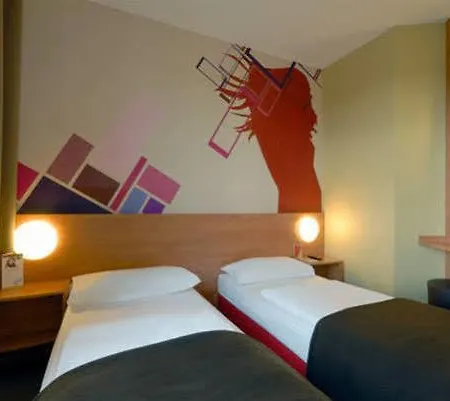 Hotel Düsseldorf-airport 3*