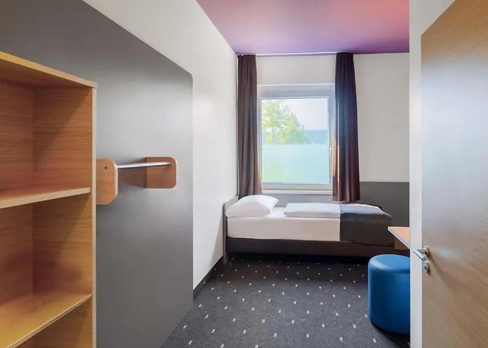 Duesseldorf-airport 3*