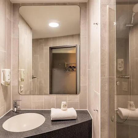 Duesseldorf-airport Hotel Dusseldorf